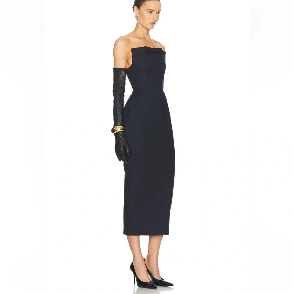 HELSA The S Curve Dress Bow Black
Strapless structured midi Revolve NWT XXS - Picture 3 of 14